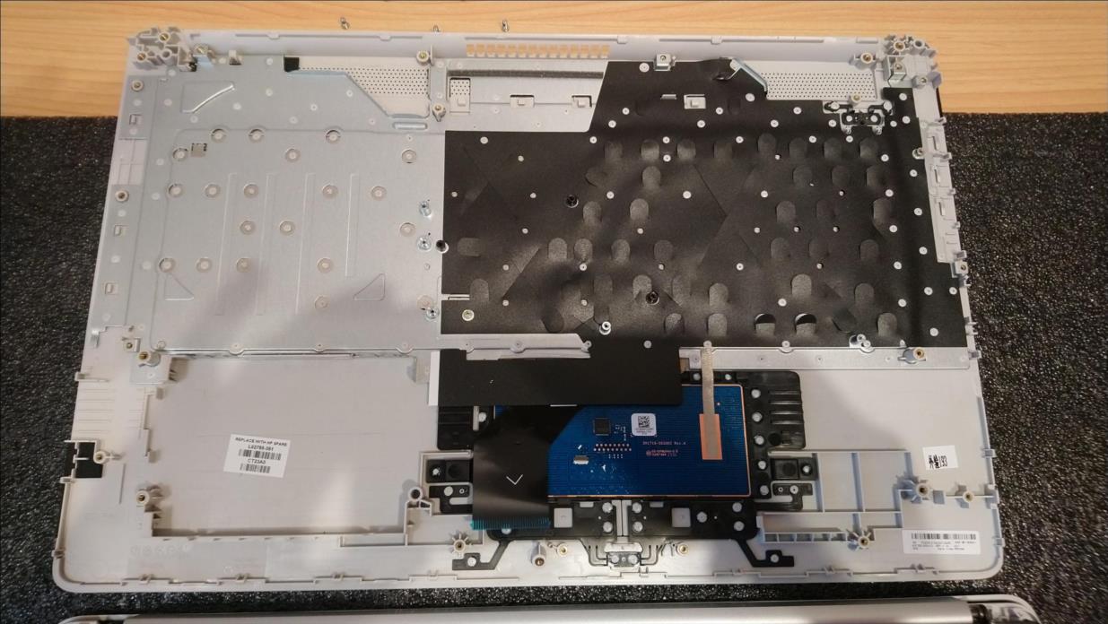 Réparation Ordinateur HP LapTop 17by3070 (4 Bis) Réparation Ordinateur HP LapTop 17by3070 (4 Bis)