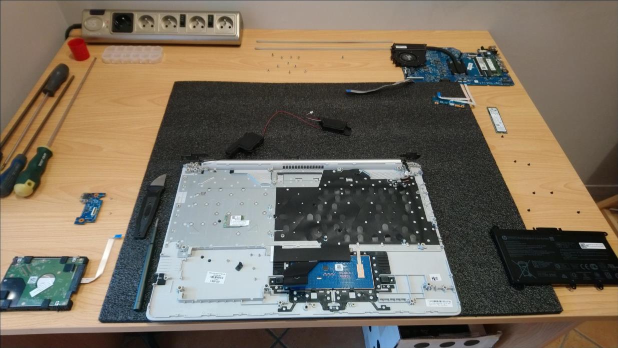 Réparation Ordinateur HP LapTop 17by3070 (6) Réparation Ordinateur HP LapTop 17by3070 (6)
